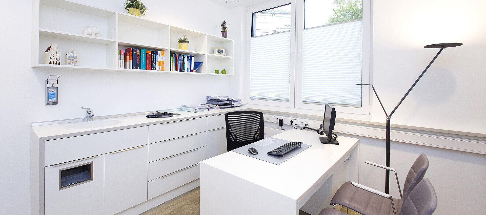 Behandlungszimmer, Praxis, Innenausbau