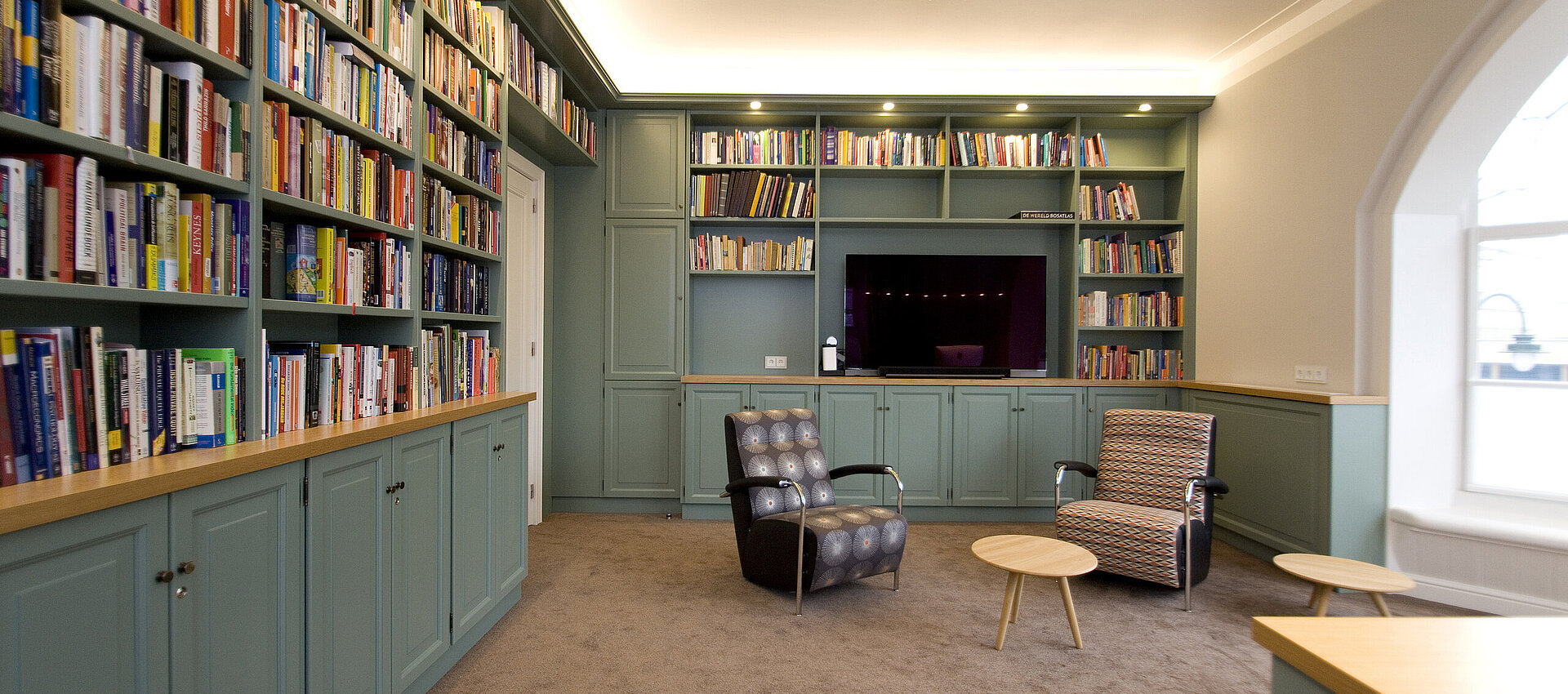 Villa, Bibliothek, Innenausbau, Tischlerarbeiten