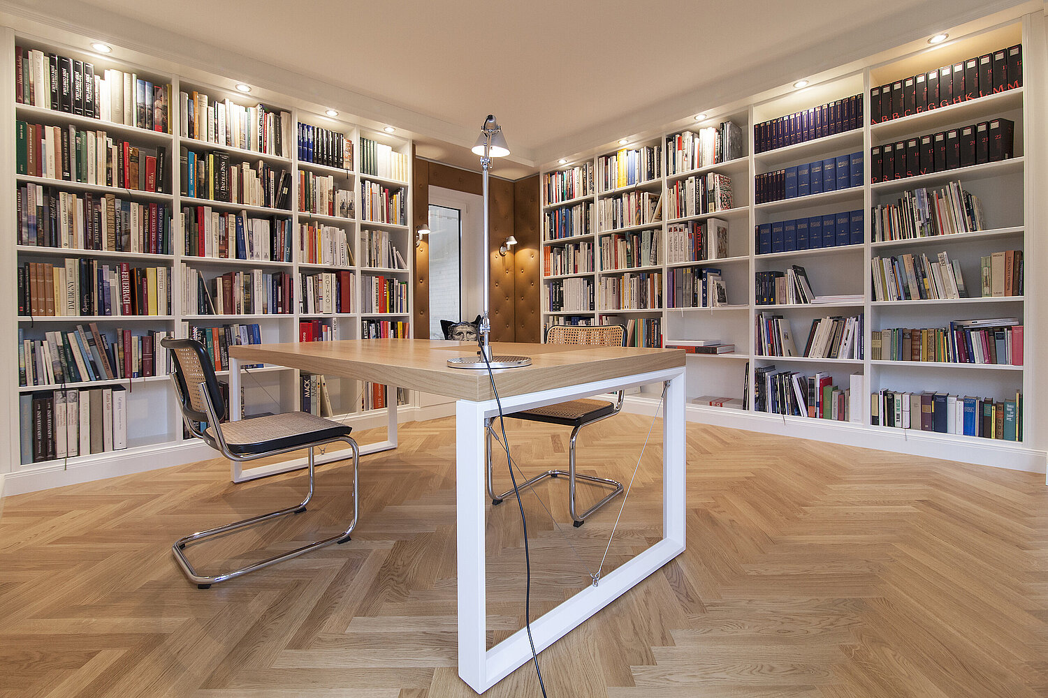 Villa, Bibliothek, Innenausbau, Tischlerarbeiten