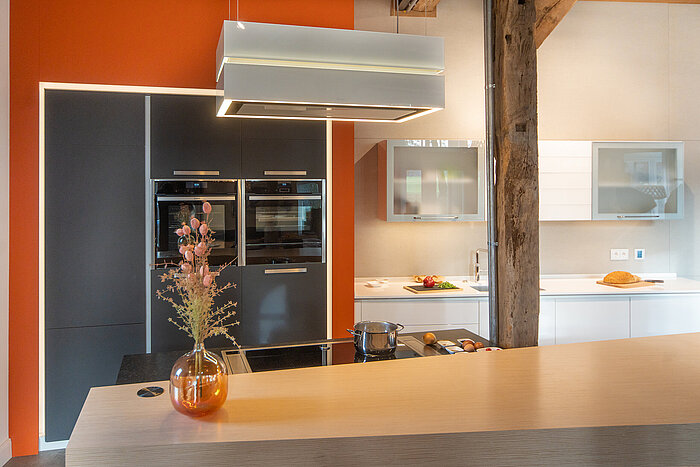 Küche, modern, orange, Innenausbau