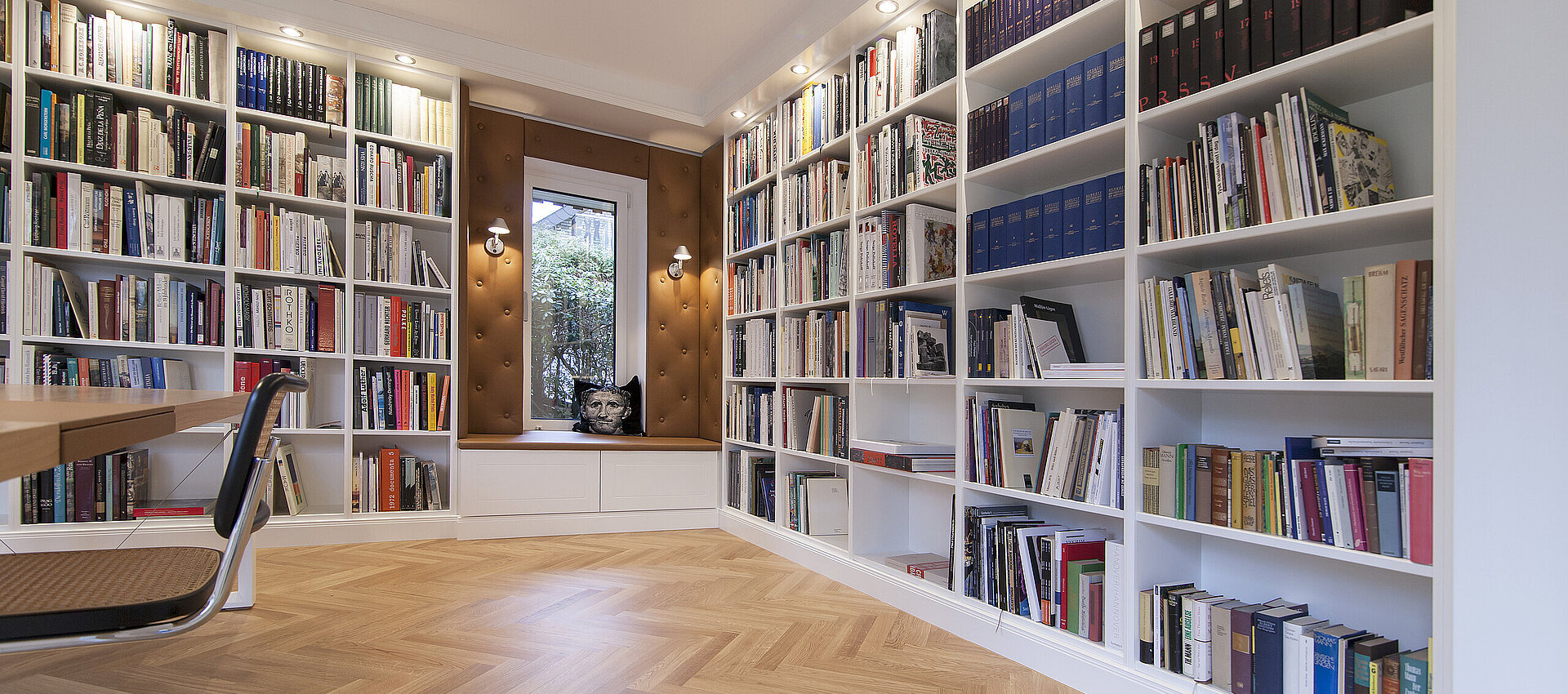 Villa, Bibliothek, Innenausbau, Tischlerarbeiten